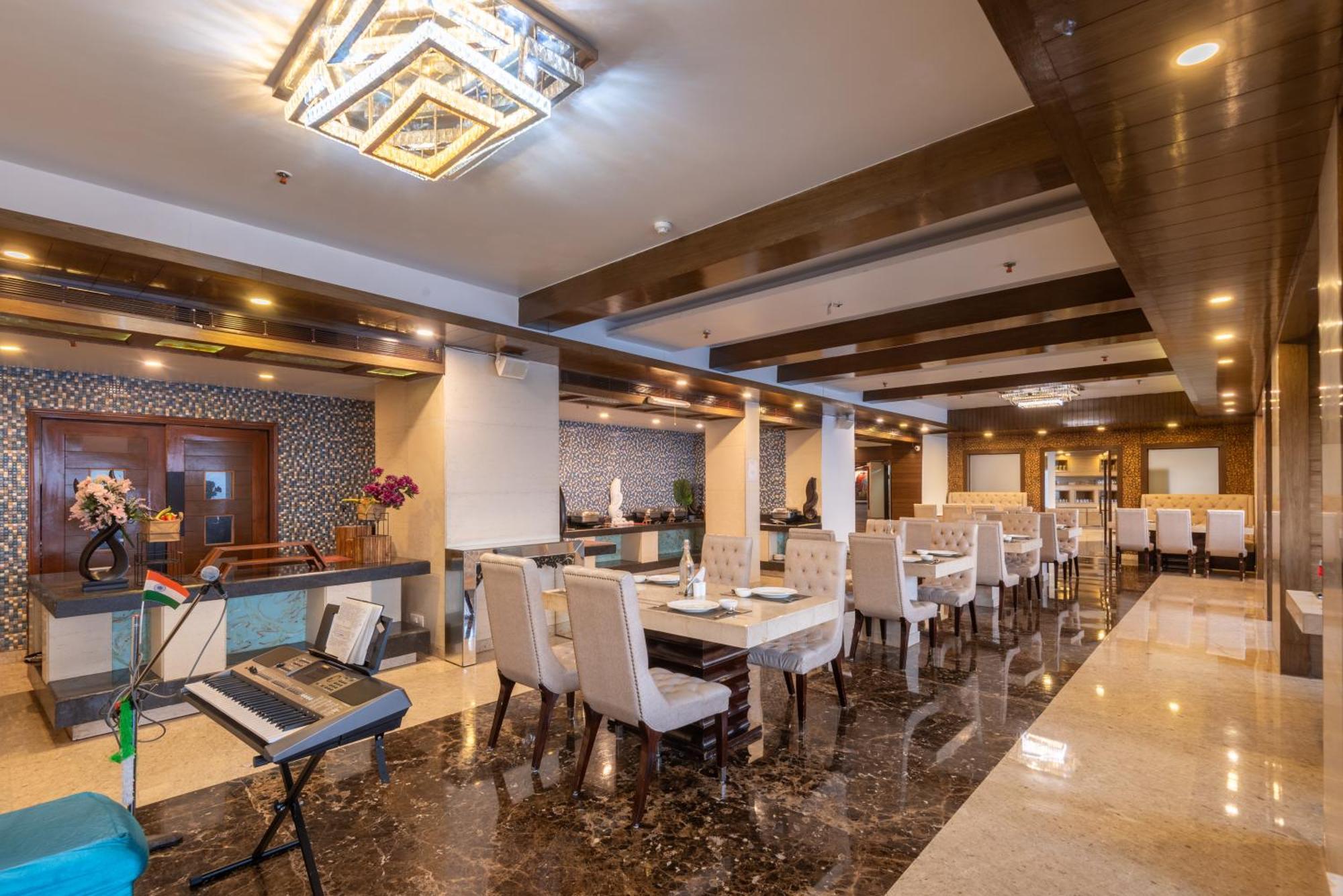 The Solitaire Resort By Lawrence Hotels Mussoorie Kültér fotó